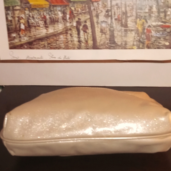 Versace Parfums Elegant Gold Women’s Bag - Picture 3 of 10